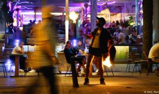 Щура забава на "Златните" - германци празнуват без маски и дистанция