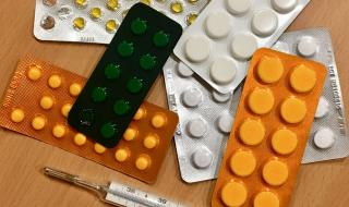 Спряха незаконна продажба на лекарства в Хасково