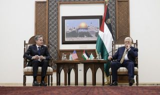 Абас към Блинкън: Несправедливостта към палестинците тласка конфликта с Израел към експлозия