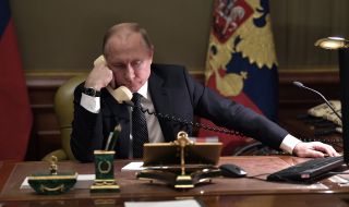 Заповедта за взривяването на язовира е дадена от телефона на Путин