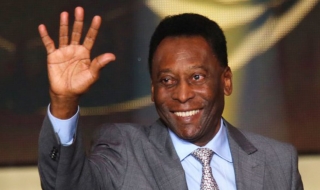 Кралят на футбола се ожени на 75-годишна възраст