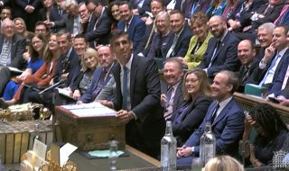 Риши Сунак взе участие в първия си парламентарен контрол като премиер 