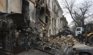 Трима загинали при руски атаки в Западна Украйна, един убит при украински удар в Курска област