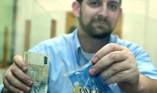 Гръцките лекари стачкуват