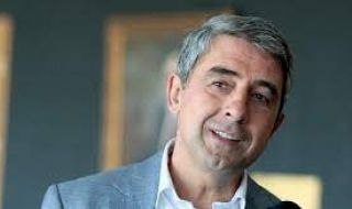 Плевнелиев: Популистът Радев отново изнасили конституцията