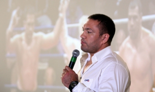 Танка се контузи, Кобрата - без опонент