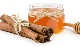 Рецепта за отслабване с мед и канела