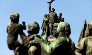 Втора комисия на Столична община даде зелена светлина за демонтаж на паметника на съветската армия