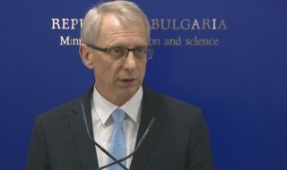 Приоритетите на МОН за 2022 г.: Безплатни детски градини, по-високи учителски заплати