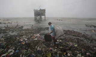 Тайфунът Копу отне живота на 14 души във Филипините