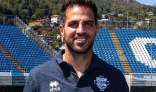Фабрегас стана треньор на отбор в Италия