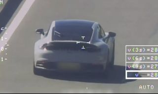 Хванаха шофьор на Porsche с 285км/ч при ограничение от 120км/ч (ВИДЕО)