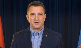 Кметът на Тирана говори чрез AI аватар от ареста