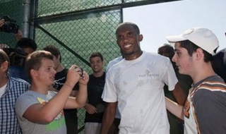 Ето'о зарязва Анжи, отива в ПСЖ