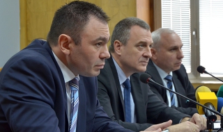 Петима уволняват заради Лясковец?