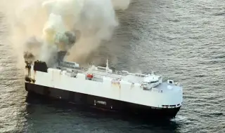 3000 автомобила потънаха край бреговете на Аляска