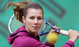 Българските тенисисти запазват позициите си в ранглистата