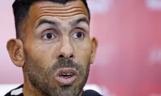 Карлос Тевес разкри впечатляващия си дом пред бивши звезди на Манчестър Юнайтед (ВИДЕО)