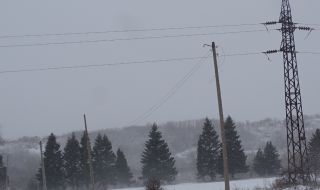 Снеговалежът остави без ток най-голямото врачанско село
