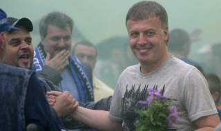 Изгонен от „Герена“ скочи на Сираков