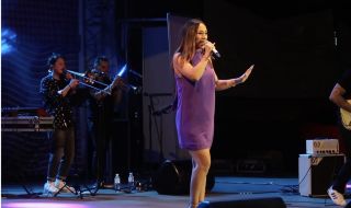 С хитове на Мария Илиева приключи шестият фестивален ден на „Аполония”