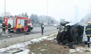 Serious accident on Tsarigradsko Shose Blvd. in Sofia, one dead (PHOTOS) 