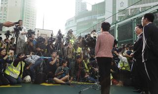 Властите в Хонконг: Ще чуем гражданите