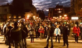 Бургас и Ловеч се вдигнаха срещу зелените сертификати