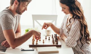 6 начина да разберете дали сте интелектуално съвместими с партньора си