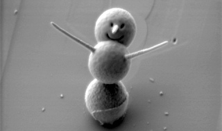 Най-малкият снежен човек се вижда само с микроскоп
