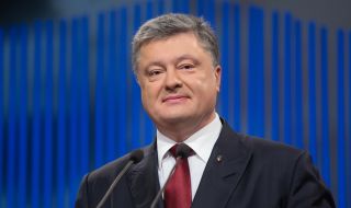 Порошенко успя да излезе в чужбина след два неуспешни опита и обръщение към Зеленски