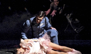 В приказния свят на балет "Арабеск" /снимки/