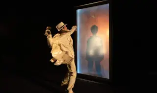 „Портретът на Дориан Грей“ в Габровския театър - вечната борба между душата и плътта