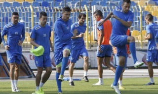 Левски ограничи медийните изяви на играчите си