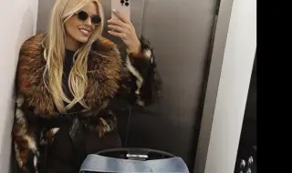 Натали Трифонова разхожда бебето с други две известни водещи (СНИМКА)