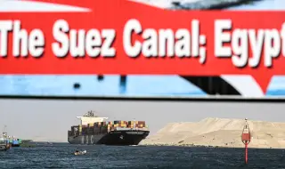 Трафикът по Суецския канал пресъхна, заради хусите