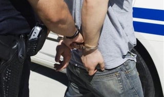 В Гърция погнаха джигитите по пътищата