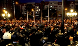 Протестите в Македония набират сила (Видео)