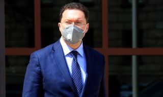 Даниел Митов: Опонентите ни демонтират демокрацията, народът им пречи