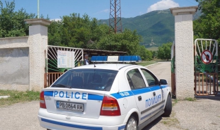 Взрив на граната уби американец на полигона в Анево (Обновена)