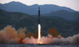 Северна Корея изстреля нова ракета - Май 2017