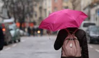 Валежите продължават