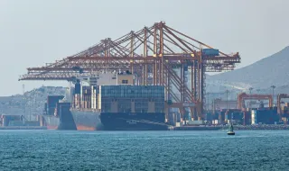 New attack on tanker in the Strait of Hormuz, fire breaks out