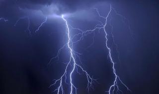 15 души загиват от мълнии у нас годишно