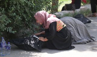 Атентатите в Кабул: кои са терористите от ИД-Х?