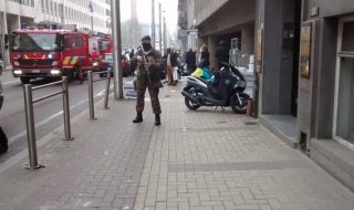 Военни издигат КПП на основни магистрали на Брюксел