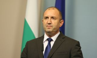 Президентът вече търси министри за служебен кабинет