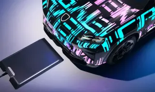 Porsche показа безжично зарядно за новия Cayenne