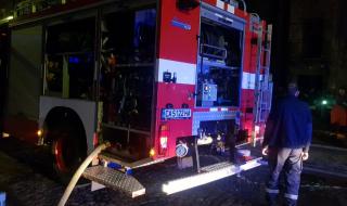 Мъж е пострадал при пожар в гараж в София