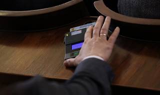 4732 души искат да са депутати